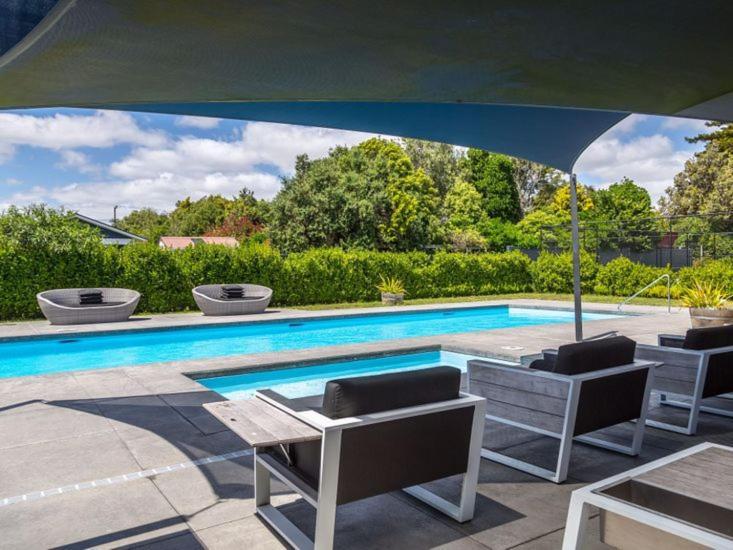 Pride Of Pinot - Martinborough Holiday Home Екстер'єр фото